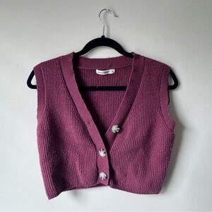 Moon & Madison Burgundy Button Up Vest